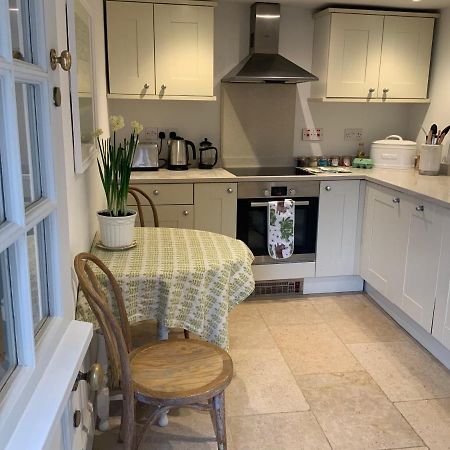Masons Cottage, An Idyllic Retreat In An Area Of Outstanding Beauty, Close To Blenheim Palace, Oxford & The Cotswolds Stonesfield Extérieur photo