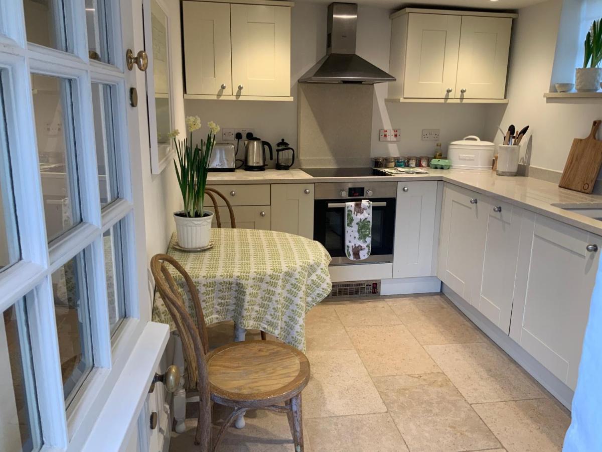 Masons Cottage, An Idyllic Retreat In An Area Of Outstanding Beauty, Close To Blenheim Palace, Oxford & The Cotswolds Stonesfield Extérieur photo