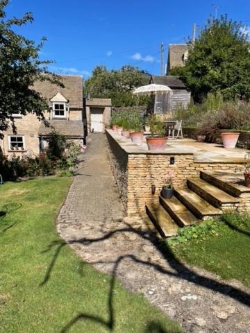 Masons Cottage, An Idyllic Retreat In An Area Of Outstanding Beauty, Close To Blenheim Palace, Oxford & The Cotswolds Stonesfield Extérieur photo